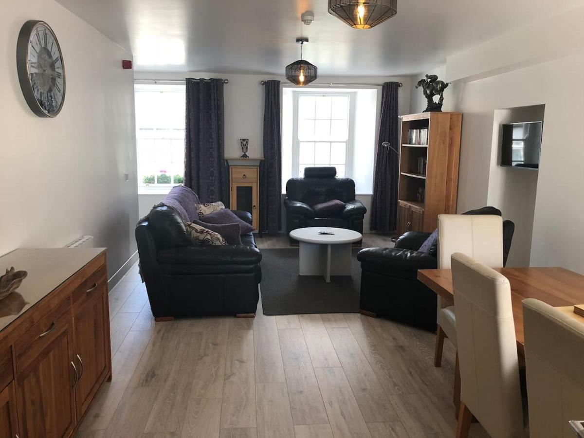 Perfect Apartment In Ideal Location Ennistimon Exterior photo